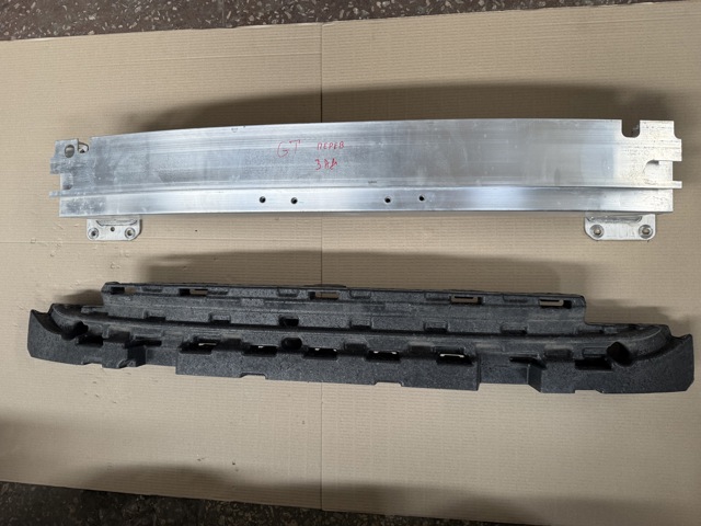 Балка бампера заднего 9J1803184C PORSCHE