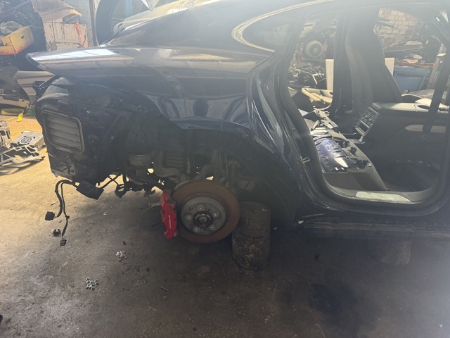 Крыло заднее правое 9J1809088YGRV PORSCHE