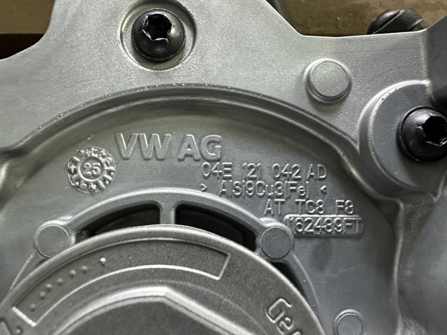 04E121600CS VAG Помпа водяная (насос) охлаждения купить в Сумы