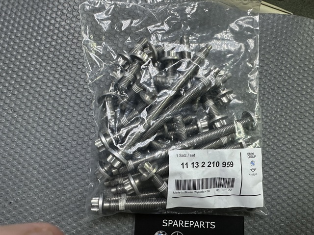 Болт поддона картера 11132210959 BMW