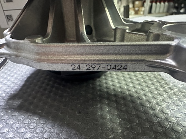 11518678905 BMW Помпа купить в Каменское