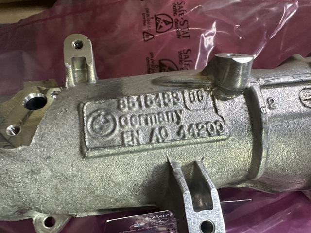 BMW 11618515685 Впускной коллектор в наличии Запорожье