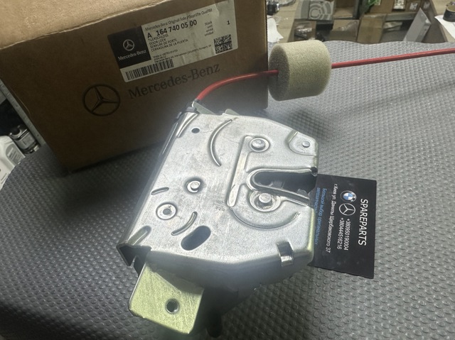 MERCEDES 1647400500 Замок багажника в наличии Черновцы