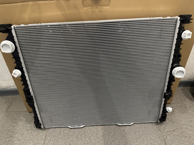 17118743663 BMW Радиатор купить в Черкассы