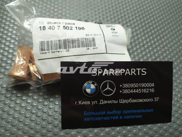 Гайка выпускного коллектора 18407502196 BMW