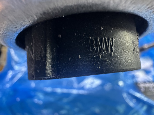 BMW 31106893724 Нижний рычаг в наличии Винница