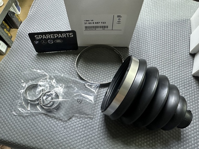 BMW 31608657723 Пыльник ШРУСа передней полуоси наружный в наличии Кривой Рог