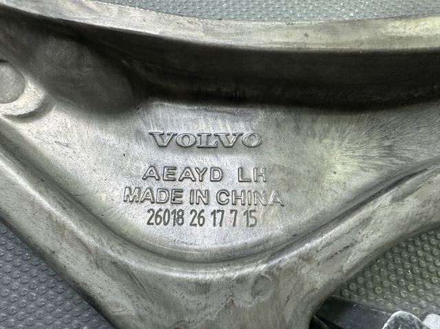 VOLVO 32381882 Рычаг передней подвески левый в наличии Полтава