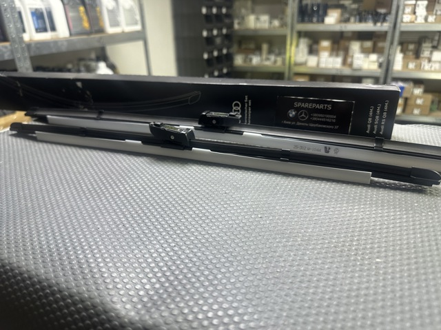 4M8998002 VAG Щетка-дворник лобового стекла, комплект из 2 шт. купить в Винница