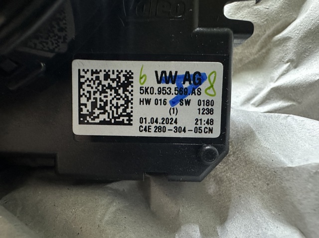VAG 5K0953569AS Шлейф руля в наличии Киев