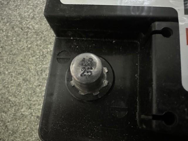 61218720721 BMW Аккумулятор купить в Каменское