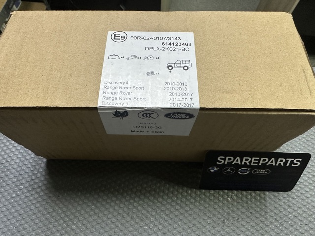 Колодки тормозные передние дисковые 614123463 LAND ROVER