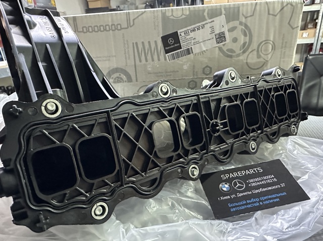 MERCEDES 6510903037 Коллектор впускной в наличии Чернигов