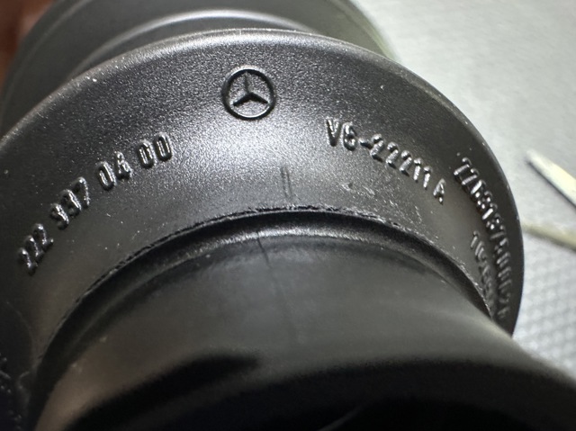 MERCEDES A2223304603 Пыльник ШРУСа передней полуоси внутренний левый в наличии Львов