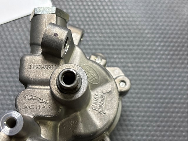 LR052436 LAND ROVER Насос масляный купить в Ровно