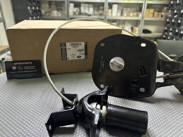 LR064520 LAND ROVER Лебедка запасного колеса купить в Ирпень