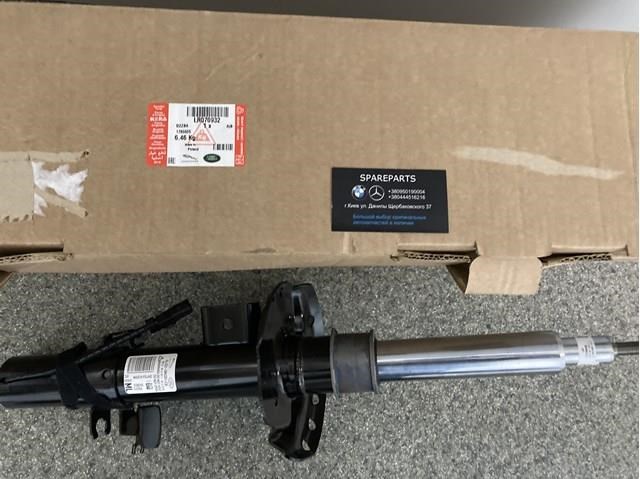 Амортизаторная стойка передняя левая LR070932 LAND ROVER