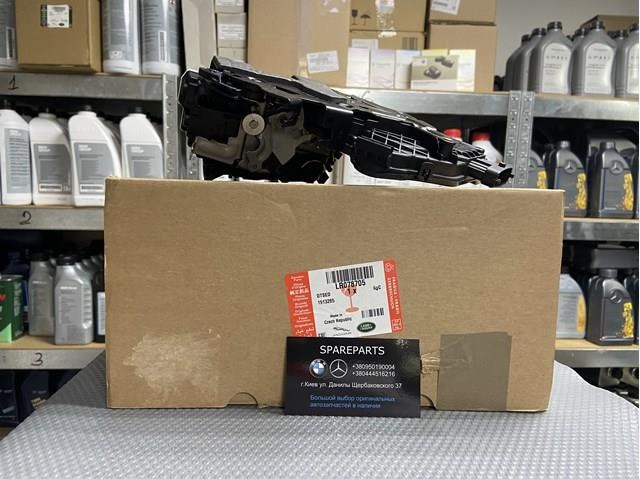 Замок передней пассажирской двери LR078705 LAND ROVER