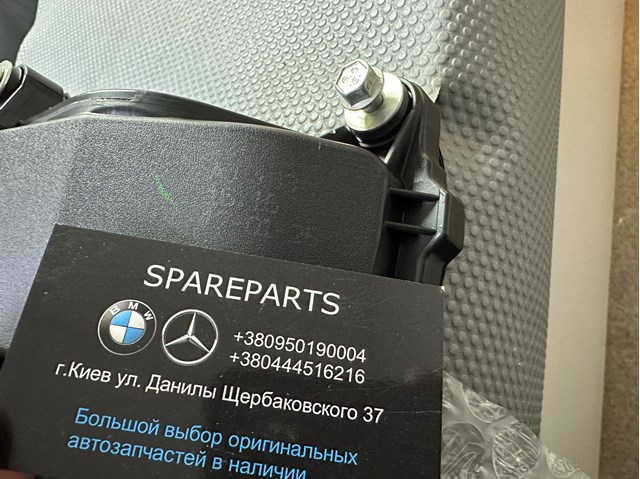 LAND ROVER LR113201 Крышка клапанная правая в наличии Ужгород