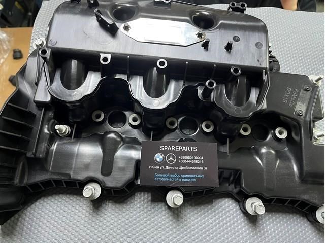 Крышка клапанная, левая LR179200 LAND ROVER