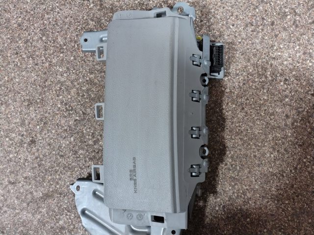 TOYOTA 7390006010B1 Подушка безопасности (AIRBAG) водительская, защиты коленей в наличии Черновцы