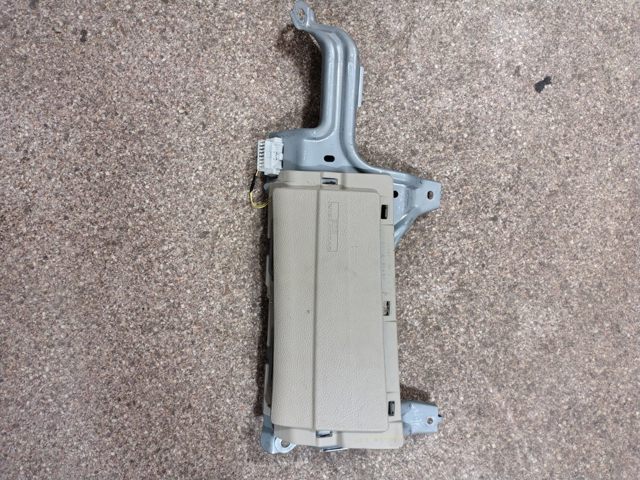 TOYOTA 7390048020A0 Подушка безопасности (AIRBAG) водительская, защиты коленей в наличии Хмельницкий