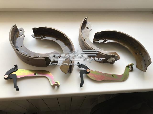 HYUNDAI 5831544020S Задние барабанные колодки в наличии Чернигов