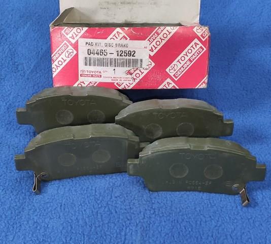 TOYOTA 0446512592 Колодки тормозные передние дисковые в наличии Полтава