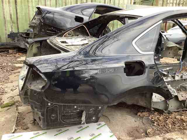 561809844 VAG Крыло заднее правое купить в Сумы