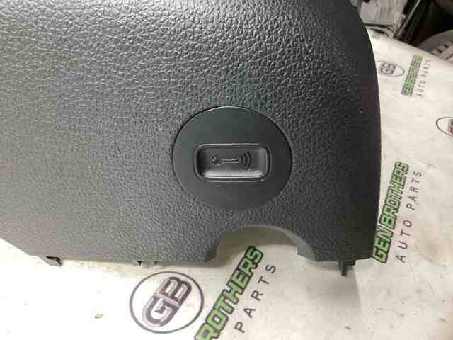 VAG 561858559D82V Защитный кожух рулевого механизма в наличии Львов