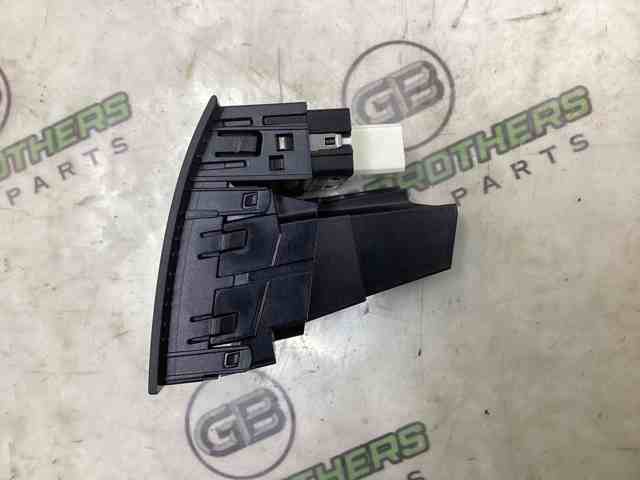 VAG 561919204C в наличии Запорожье