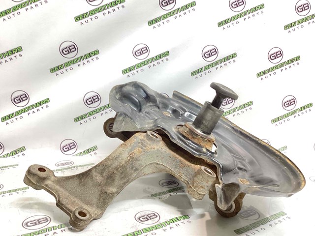 5C0505436A Цапфа (поворотный кулак) задний правый купить Павлоград