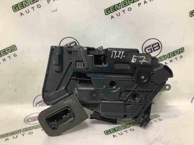 Замок передней пассажирской двери 5K1837016C VAG