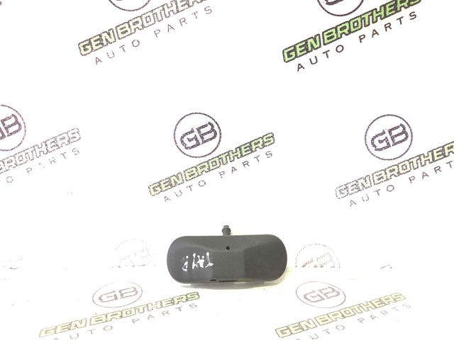 Веерная форсунка омывателя 5M0955986C VAG