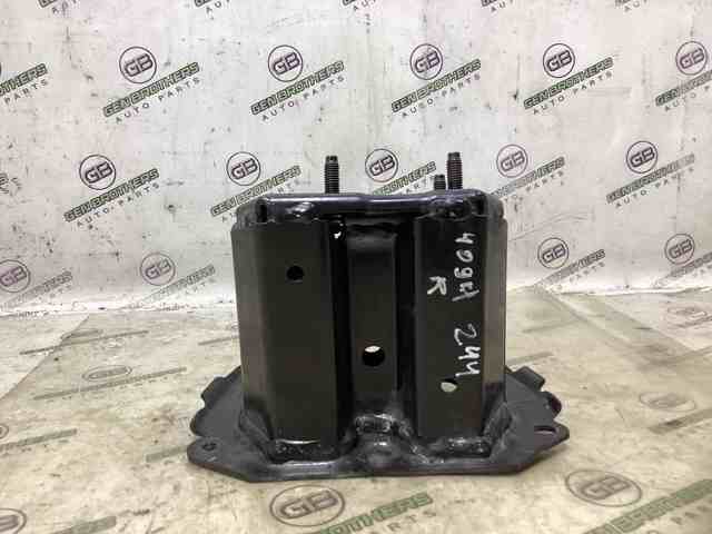 Кронштейн усилителя переднего бампера 622105AA0A NISSAN