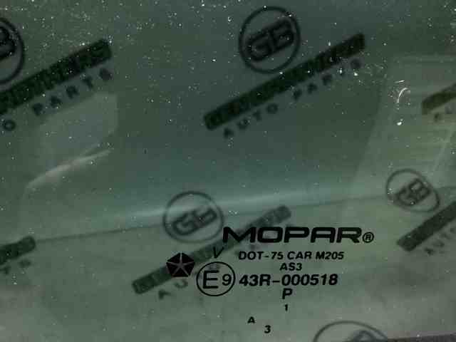 Стекло третьей/пятой двери 68080678AA CHRYSLER