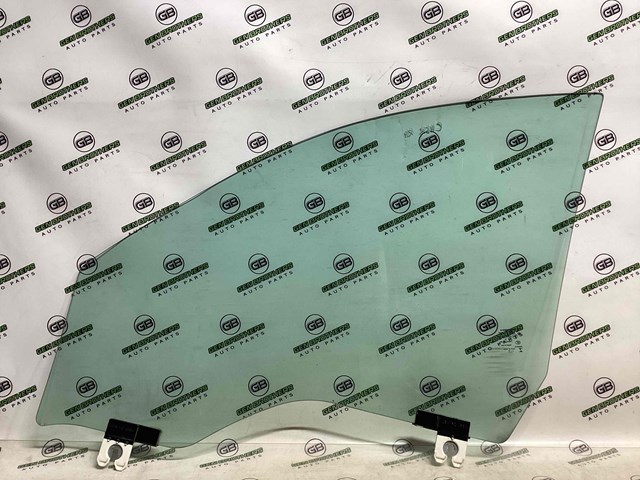 Стекло пассажирской двери 68104584AB CHRYSLER
