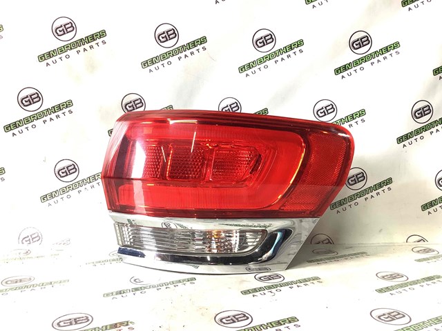 Фара задняя правая внешняя 68110000AE CHRYSLER