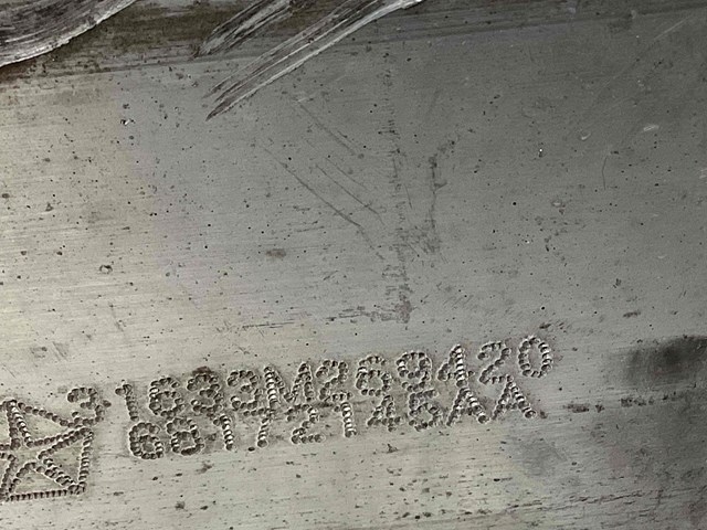 CHRYSLER 68172145AA Кронштейн усилителя переднего бампера в наличии Чернигов
