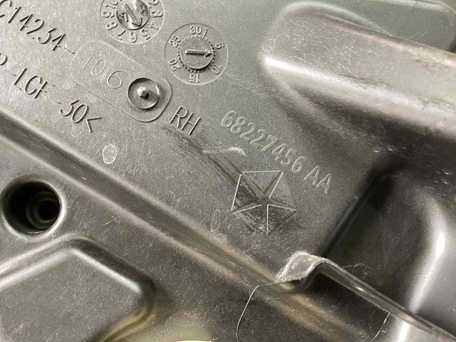 CHRYSLER 68227456AA в наличии Ирпень