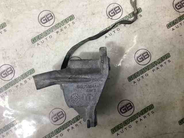 Кронштейн подушки (опоры) двигателя, правой 68275984AA CHRYSLER