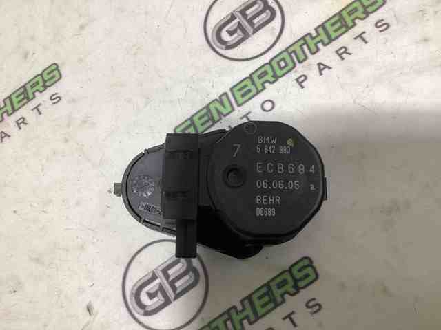 Моторчик заслонки печки 6942991 BMW