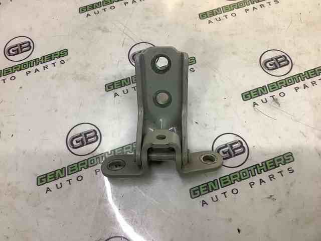 Петля передней двери левая 793102V000 HYUNDAI