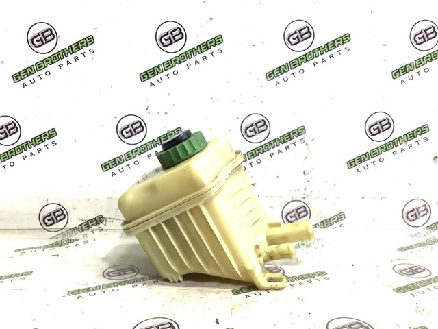 Бачок и трубопроводы 7L6422373B VAG