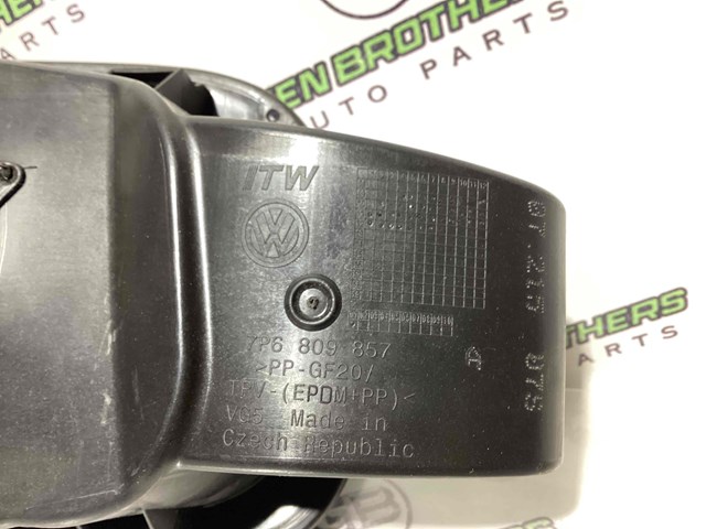 Корпус заливной горловины топливного бака 7P6809857 VAG