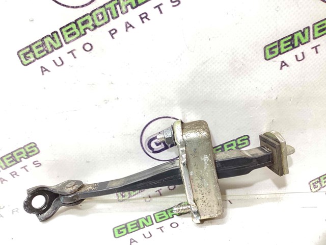 NISSAN 824303JA0A Ограничитель открывания двери задний правый в наличии Кривой Рог