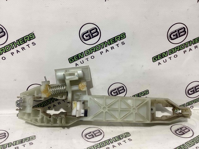 Держатель наружной ручки двери, задней левой 83655D4000 HYUNDAI