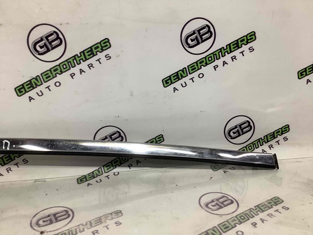 83860C1000 HYUNDAI Молдинг двери задней правой верхний купить в Черновцы