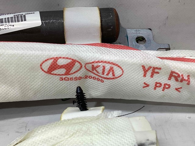 HYUNDAI 850203Q000 Шторка боковая, правая в наличии Львов