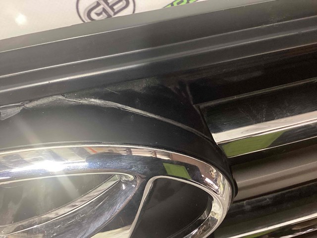 HYUNDAI 86350D7100 Решетка радиатора в наличии Черкассы